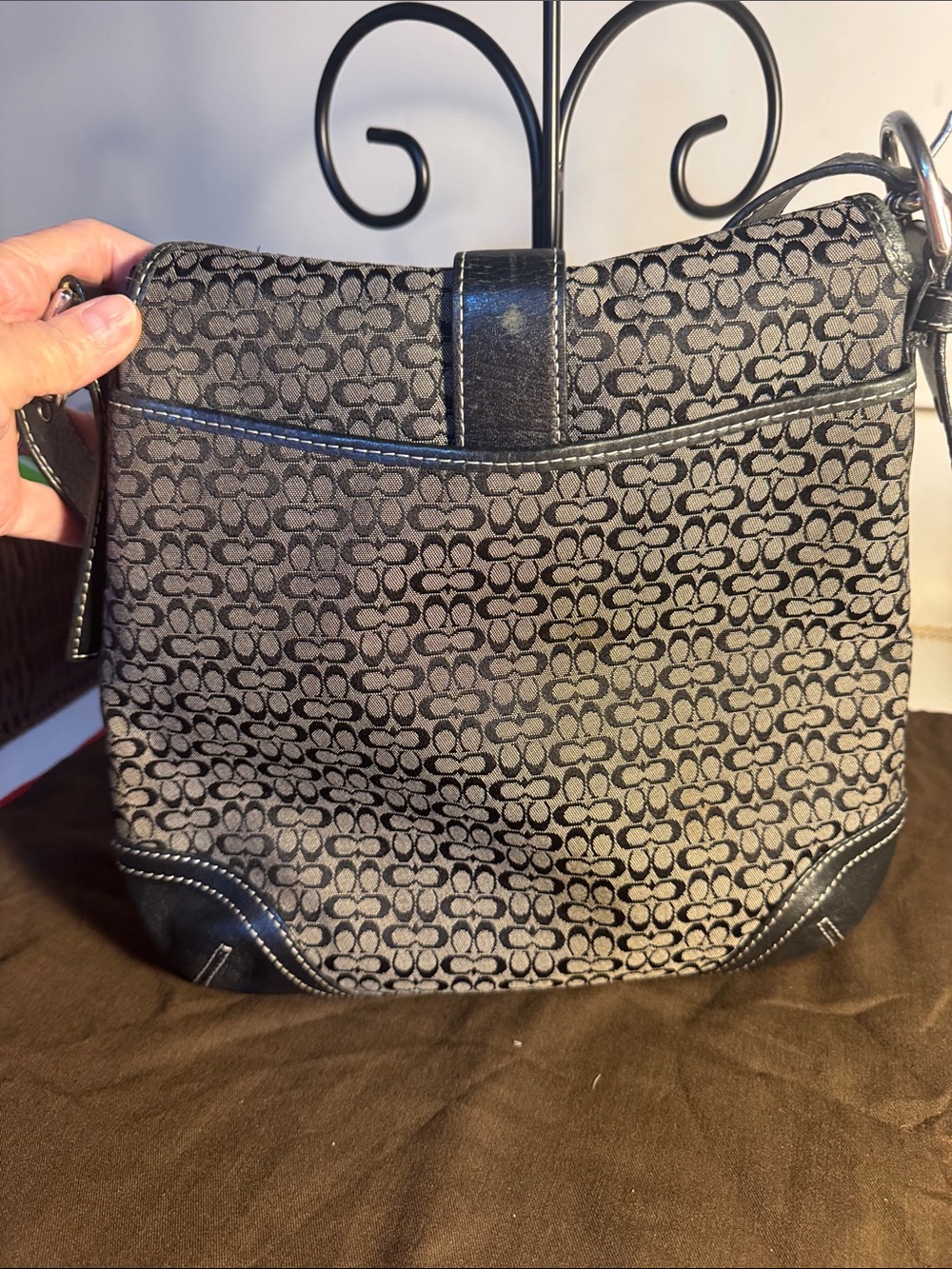 Signature Pattern Crossbody Bag in Black and Gray - Picture 3 of 7